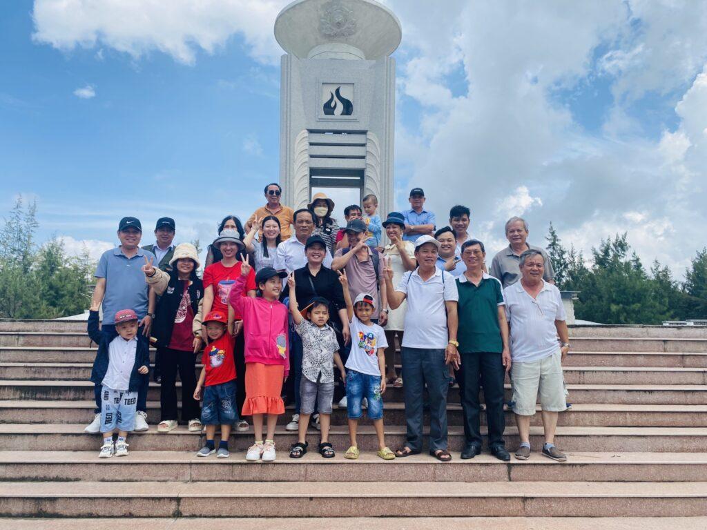 Check-in Di tích Công viên Đường Hồ Chí Minh trên biển tại Thạnh Phú